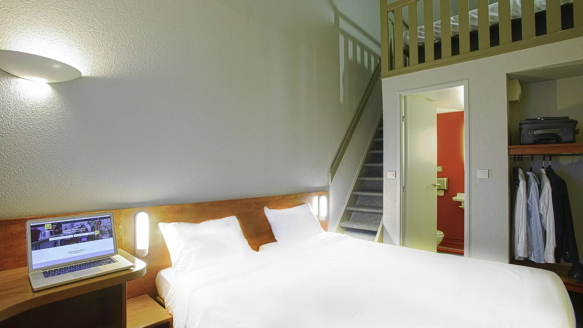 B&B Hôtel Avignon  Le Pontet  France
