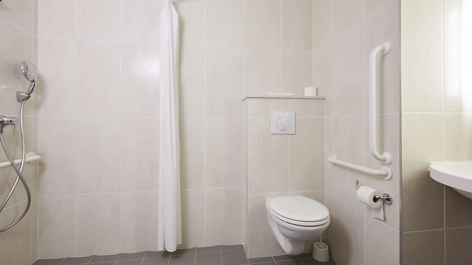 B&B Hotel Avignon