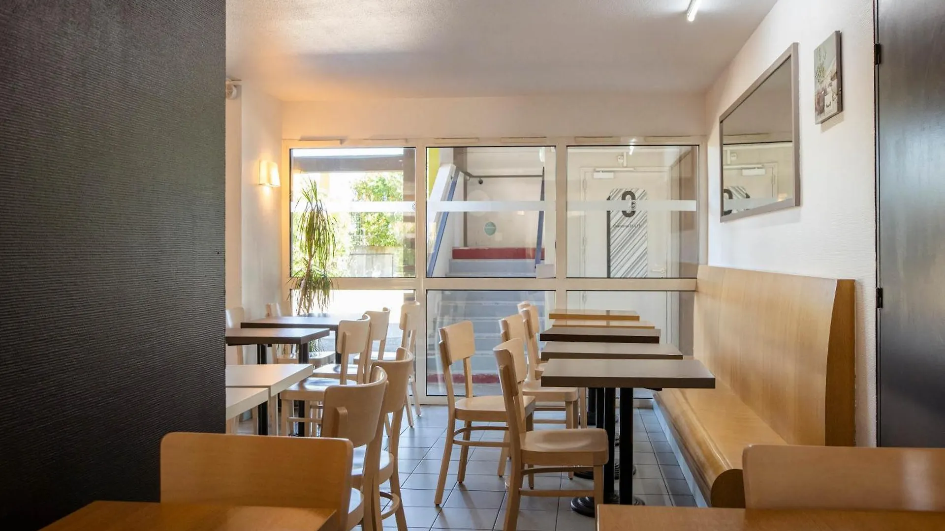 B&B Hotel Avignon 2*, Le Pontet (Vaucluse) France